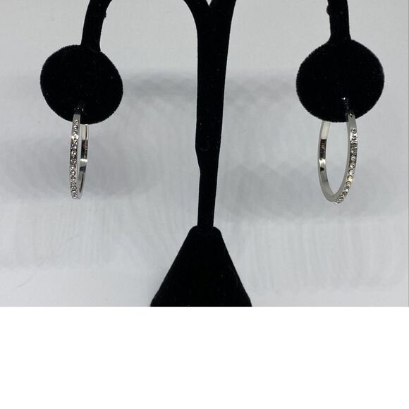 Inc Silver-Tone Small Crystal Hoop Earrings MSRP $34.50 CP215 - Picture 1 of 5